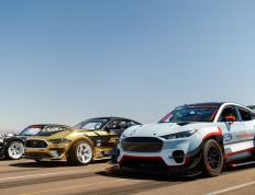 开云体育-双面风暴，当阿尔及利亚之魂在欧冠半决赛翻盘拜仁，阿拉巴为谁而战？