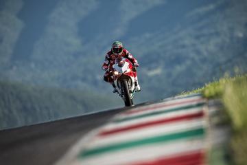 开云体育平台APP-足球哲学与赛道博弈，团队荣耀与个人英雄的体育辩证法