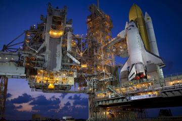 开云体育官方网站-乌拉圭的铁血防线与拉亚的指尖统治，现代足球的防守艺术