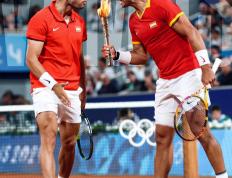 开云体育官方网站-包含美国网球队鏖战世界网球队，瓦林卡打破历史纪录的词条