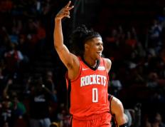 开云体育app-关于加拿大男篮完胜步行者，波特三分雨点燃全场的信息