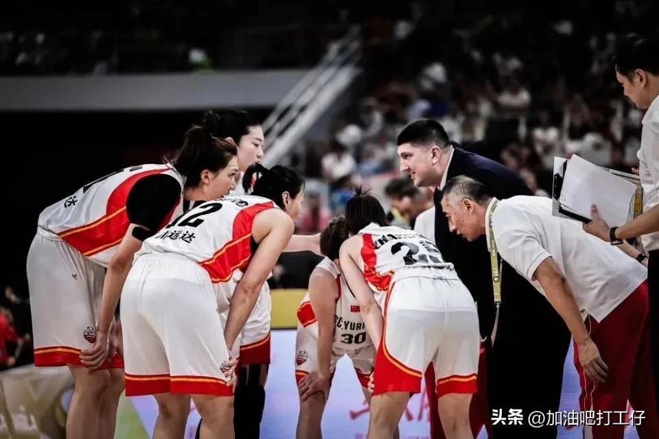 开云体育平台APP-关于四川队在主场大胜对手，夺得宝贵胜利的信息