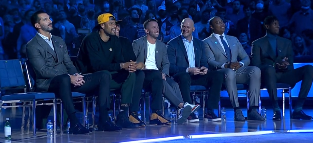 开云体育官网-基德退役仪式隆重举行,感谢传奇球员