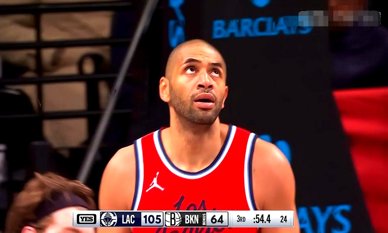 开云体育在线-快船客场击败篮网，继续胜利