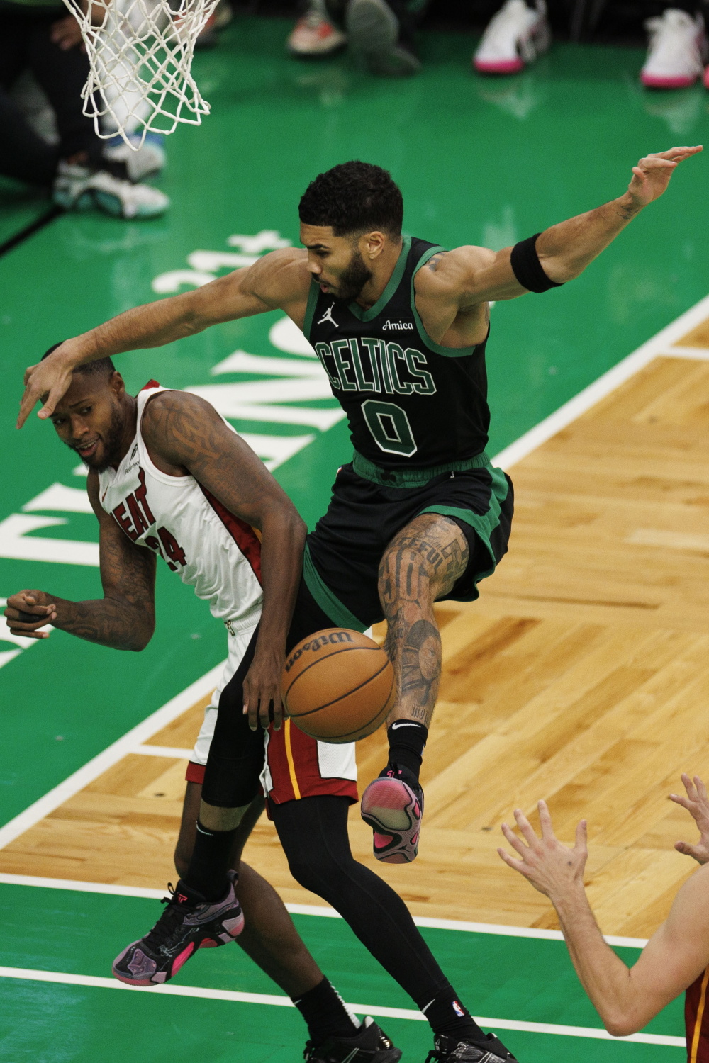 开云体育入口-关于凯尔特人大胜奇才，沃克砍下25+10的信息