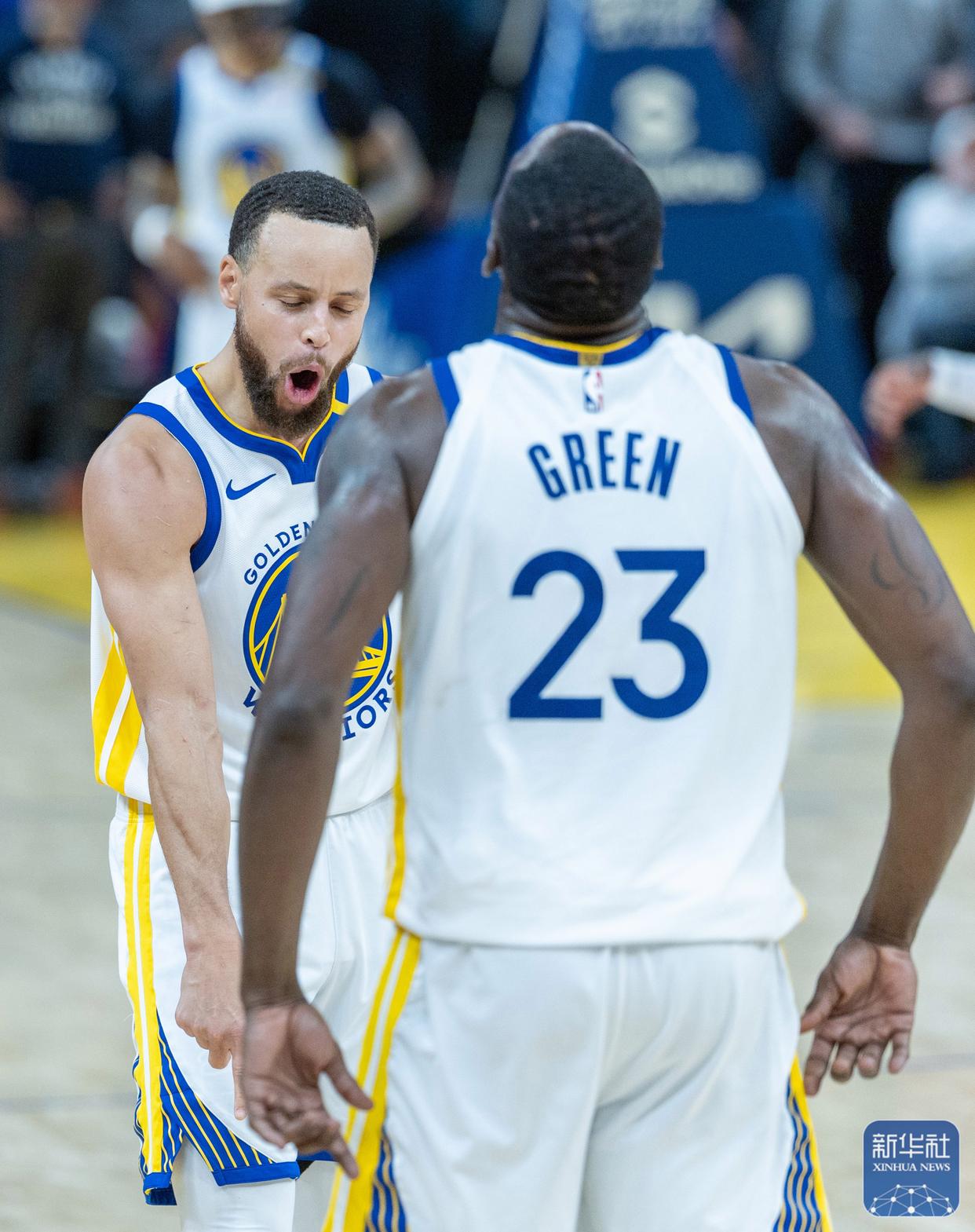 开云体育中国-勇士遭活塞逆转,主场惨遭惨败