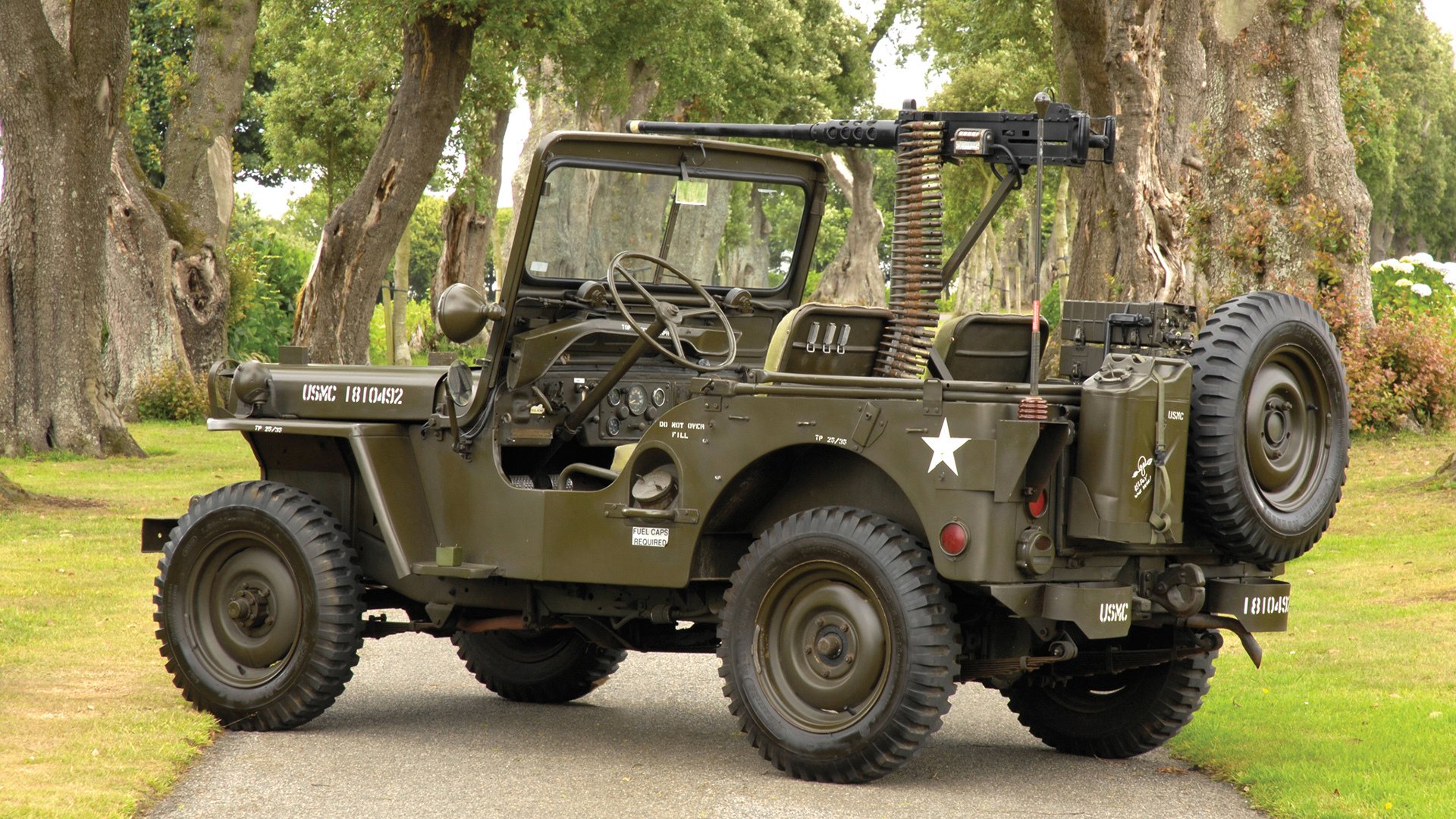 开云下载-当马赛曲响彻NBA球场，季后赛中的美学对决与权力游戏