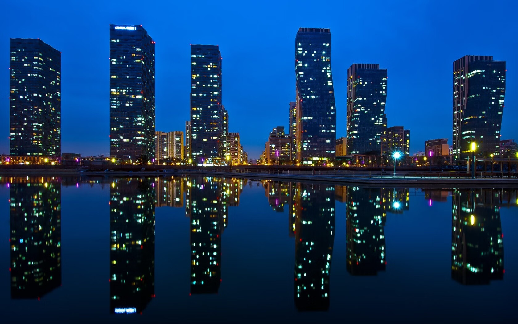 开云体育入口-福克斯狂轰42分!北京队力克太阳,进攻端无人可挡