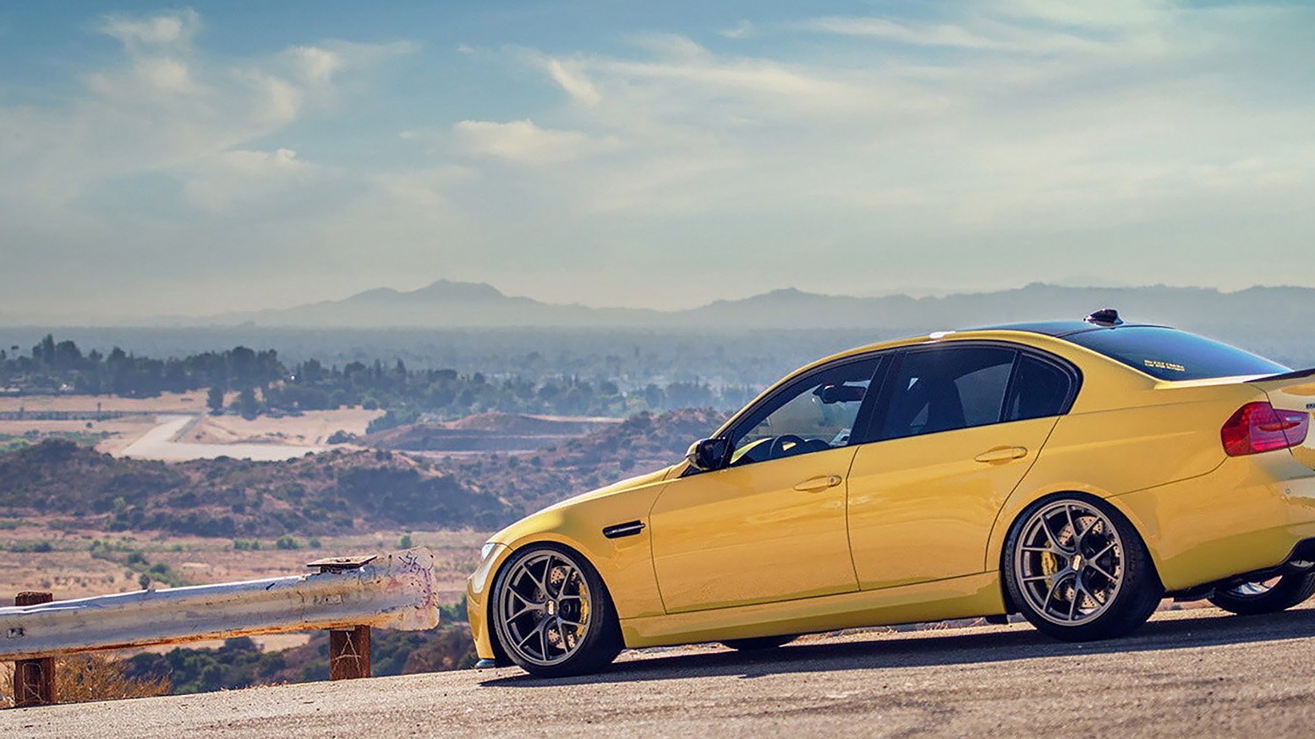 开云体育-闪电战英雄，奥斯梅恩三连击主宰意甲巅峰夜