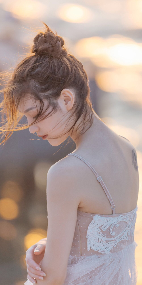 开云体育中国-德甲争冠夜,罗德里戈攻防两端统治,书写传奇之战