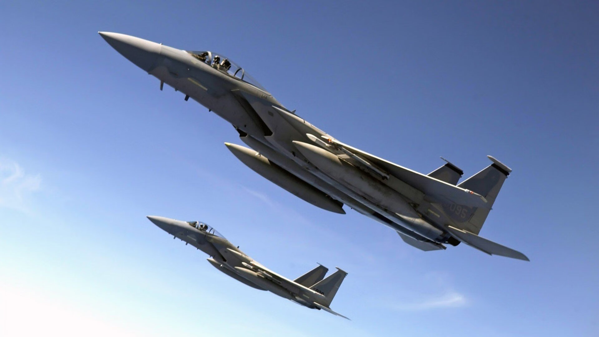 开云体育APP下载-跨界星火,库尔图瓦燃擎F1新赛季揭幕之夜